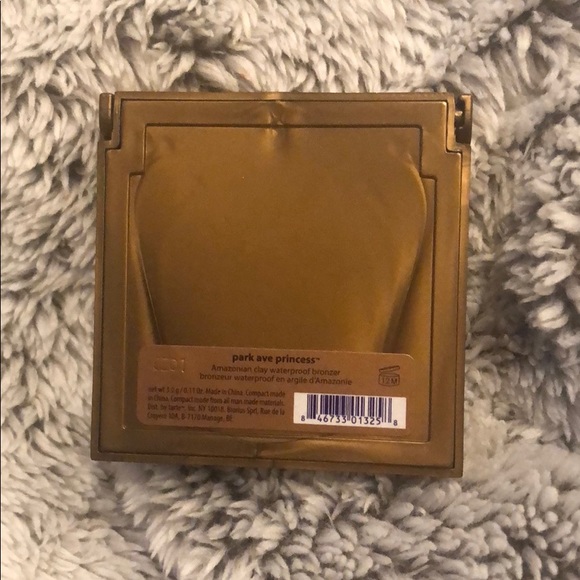 Tarte Amazonian Clay waterproof bronzer - Picture 2 of 3